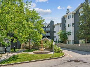 30 NW Sierra Morena Mews SW #217, Calgary, AB T3H 3K7