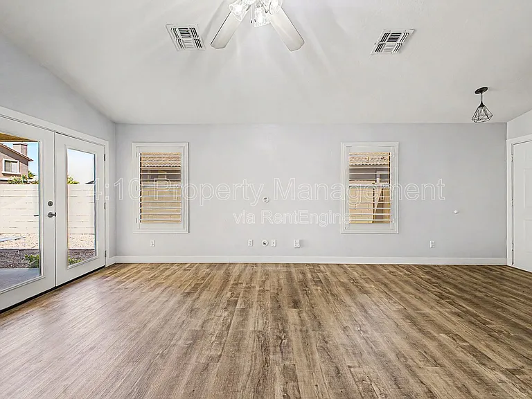 3296 E Warbler Rd — Photo 6