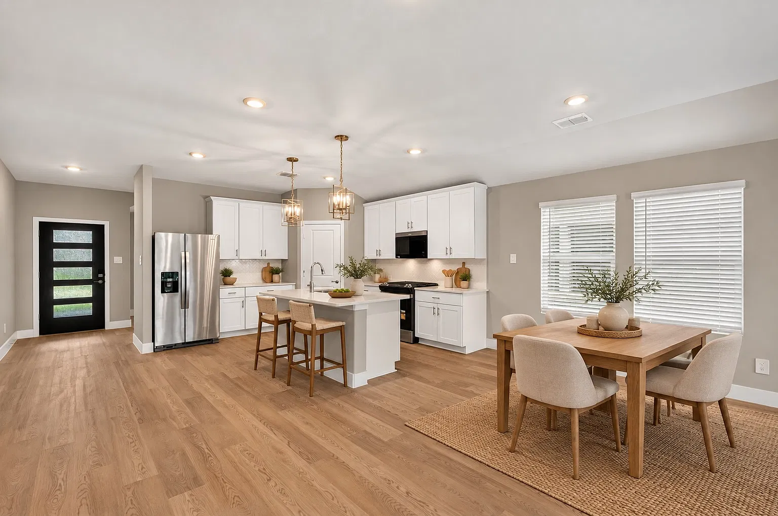 3 bed, 1833 sqft, $2,250 — Photo 3