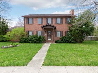 511 Olympic Dr, Waterloo, IA 50701