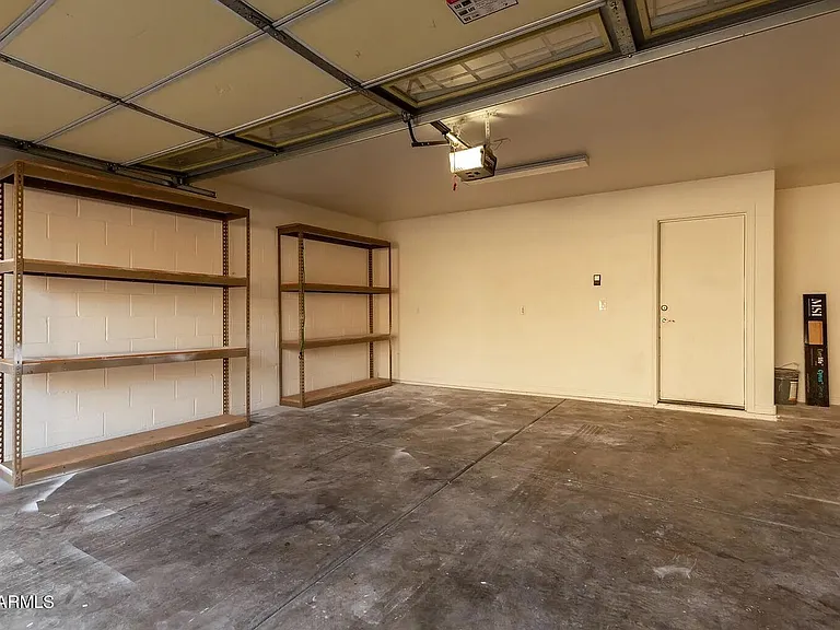 3447 E Lance Ln — Photo 26