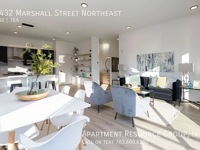 1432 Marshall St NE — Photo 4