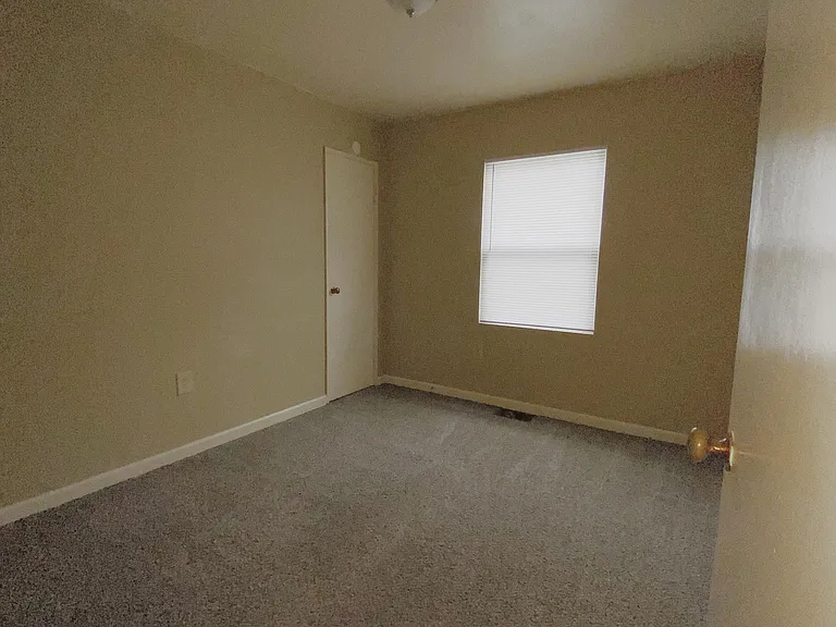 Frederick Avenue Apartments — Photo 47
