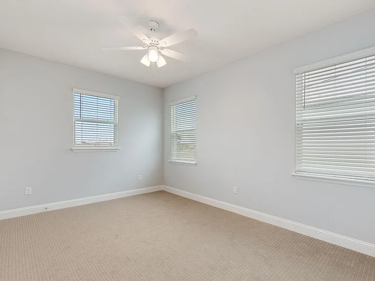 218 Waterline Dr — Photo 11