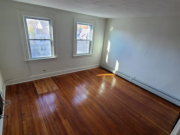 193 Scheerer Ave #2 — Photo 5