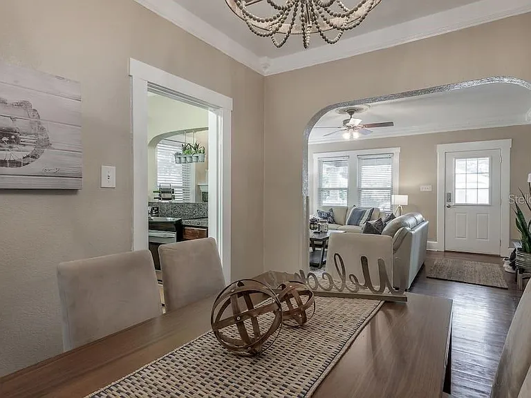 114 W Cayuga St — Photo 10