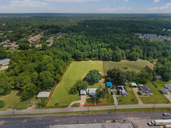 117 Moore Dr, Palestine, TX 75801