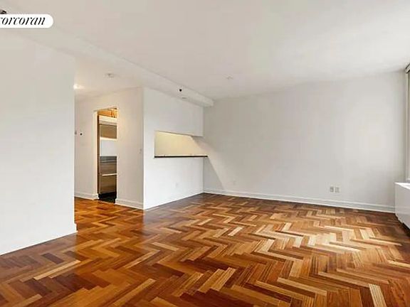 4th image of 220 Riverside Blvd APT 10W