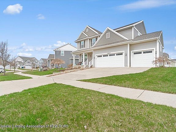3rd image of 3837 Baulistrol Dr