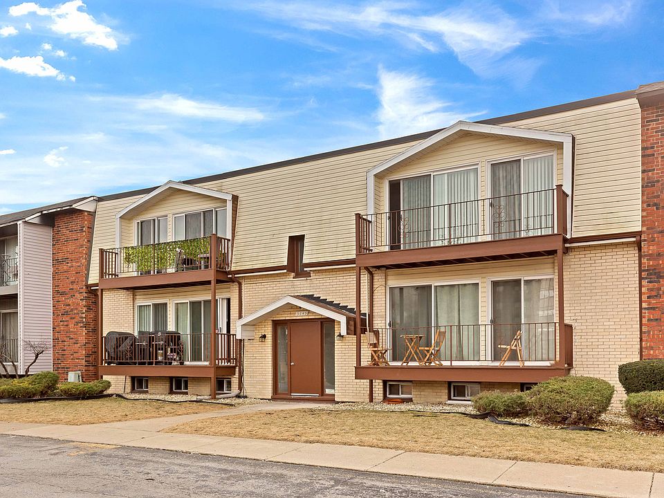 1st image of 5645 Edge Lake Dr