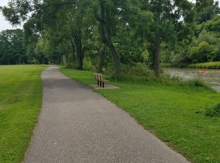 819 2nd Ave #4, Baraboo, WI 53913