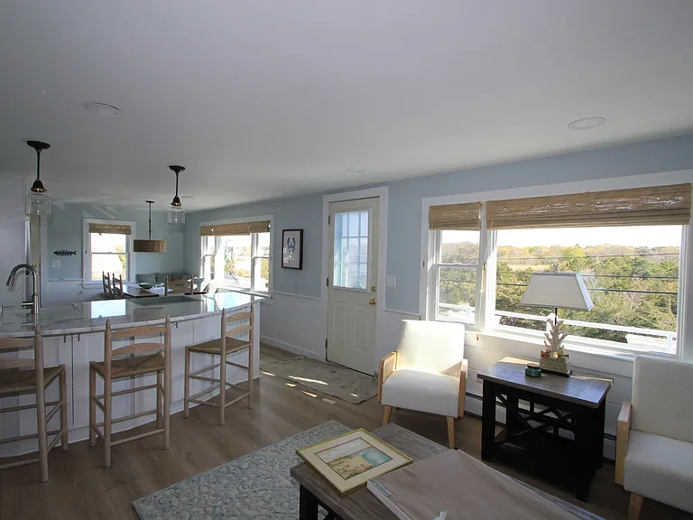 113 N Shore Blvd #3 — Photo 2