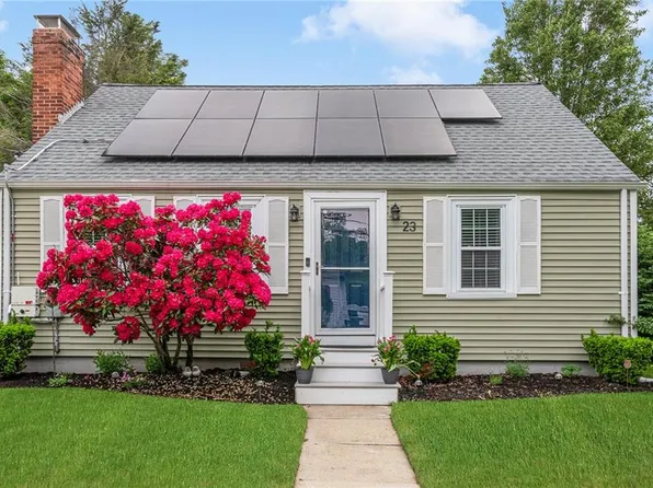 23 Delway Rd, Cranston, RI 02910