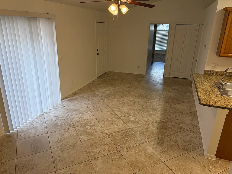 4401 Longshore Dr — Photo 7