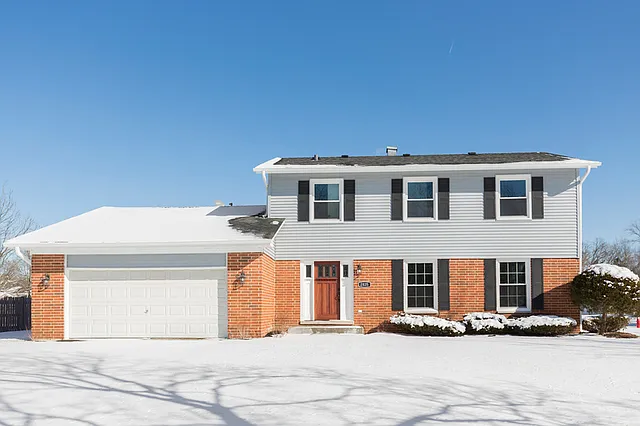 2835 Lexington Ln photo 1