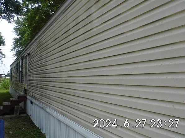 425 Arthur St, Cahokia, IL 62206