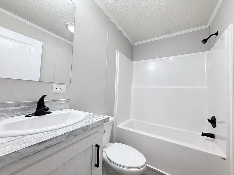 29800 Guilford Cir #256 — Photo 16