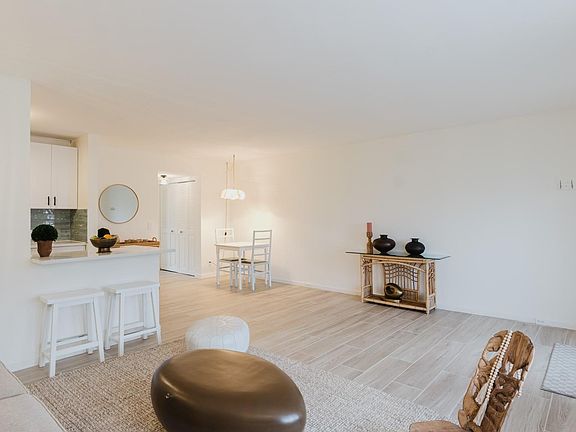 4th image of 272 Preston G #272