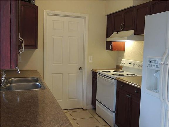 4th image of 212 Louisiana Ave