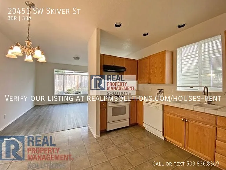 20451 SW Skiver St — Photo 5