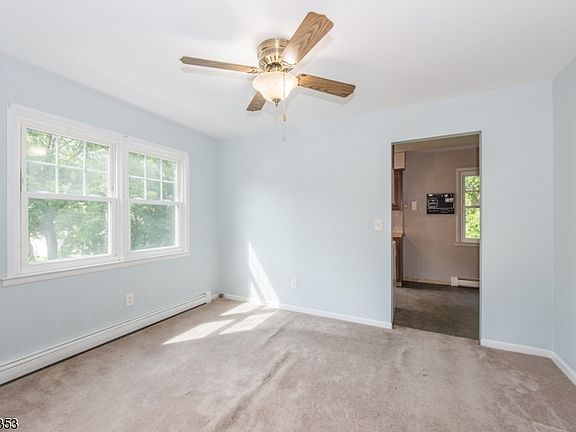 5th image of 7 Woodrow Pl