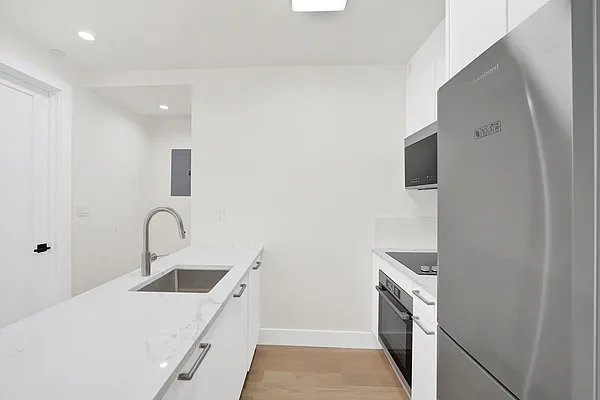 Rented by Oxford Property Group | media 2