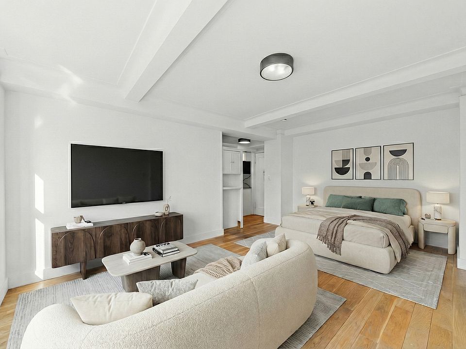 2nd image of 25 E 67th St APT 7D