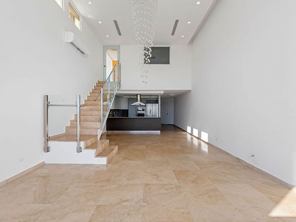 5th image of Cond Parque De Loyola Apt #Penthouse 2402