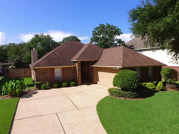 2605 Hampton Springs Dr, Seabrook, TX 77586