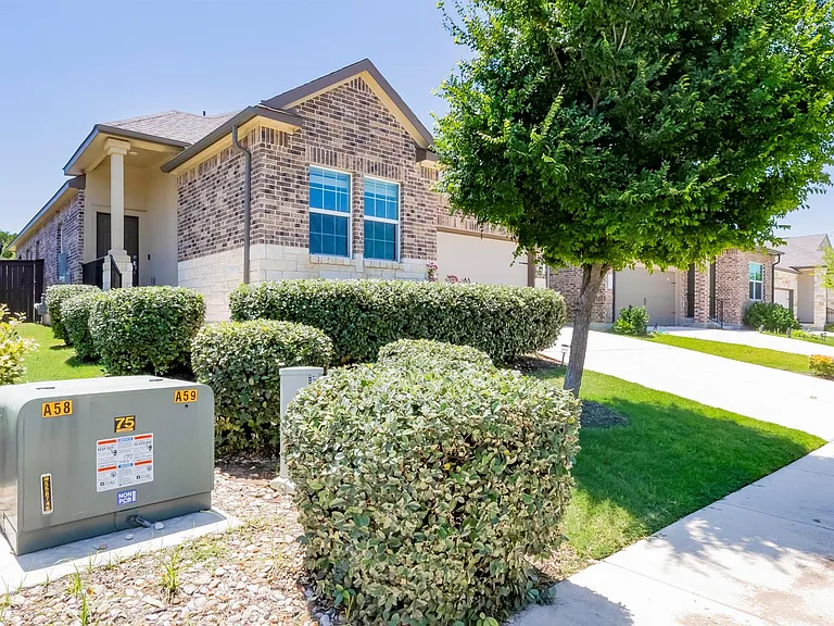 1517 Brueggerhoff Rd — Photo 3