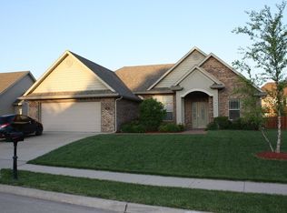 18 Bogie Hills Dr, Columbia, MO 65201