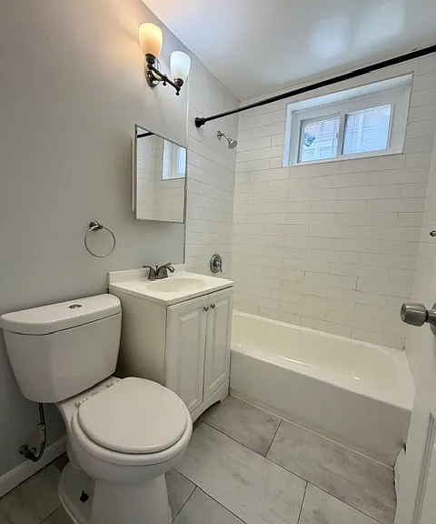 1335 Virginia St #G2 — Photo 4