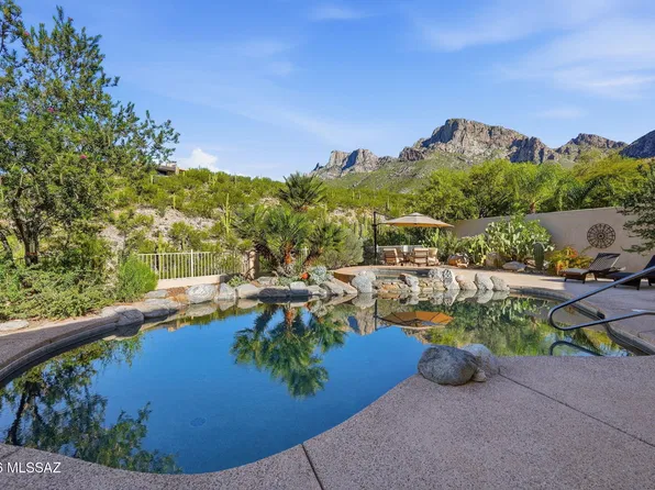 10130 N Calle Del Carnero, Oro Valley, AZ 85737