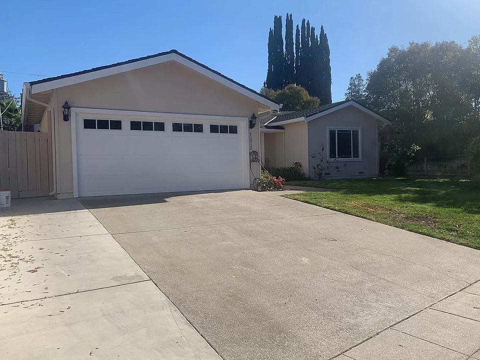 1st image of 1673 Zinnia Ln
