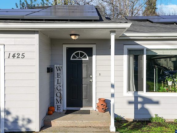 4th image of 1425 Marshall Dr SE