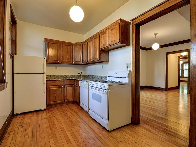 1340 W Waveland Ave #2 — Photo 5