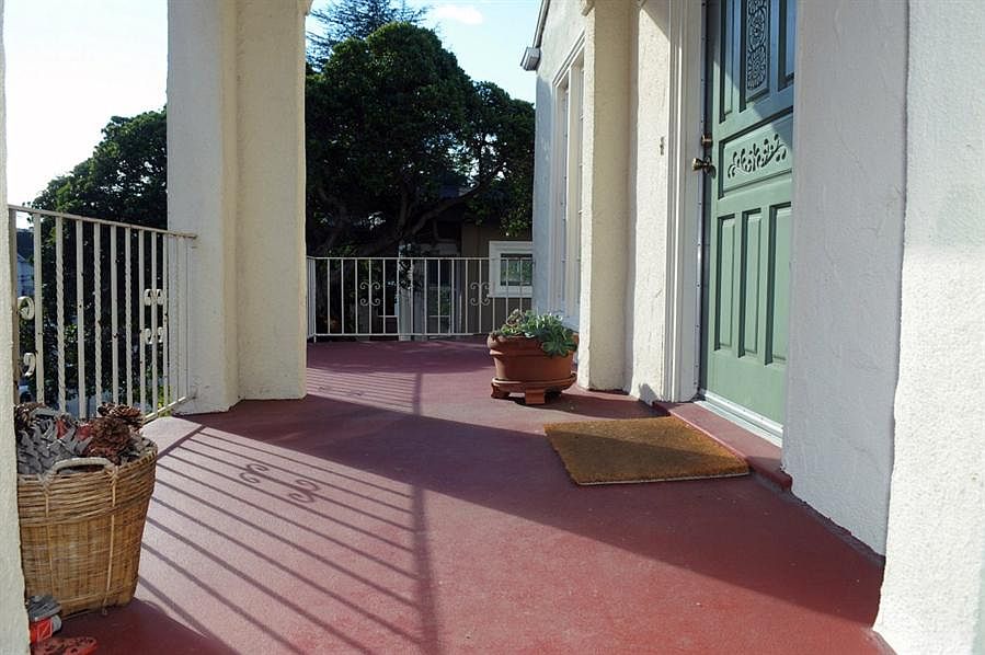 2nd image of 85 Cambridge Way