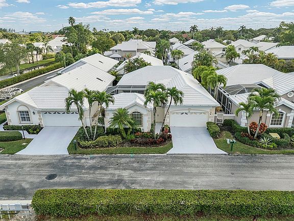2nd image of 292 Canterbury Drive