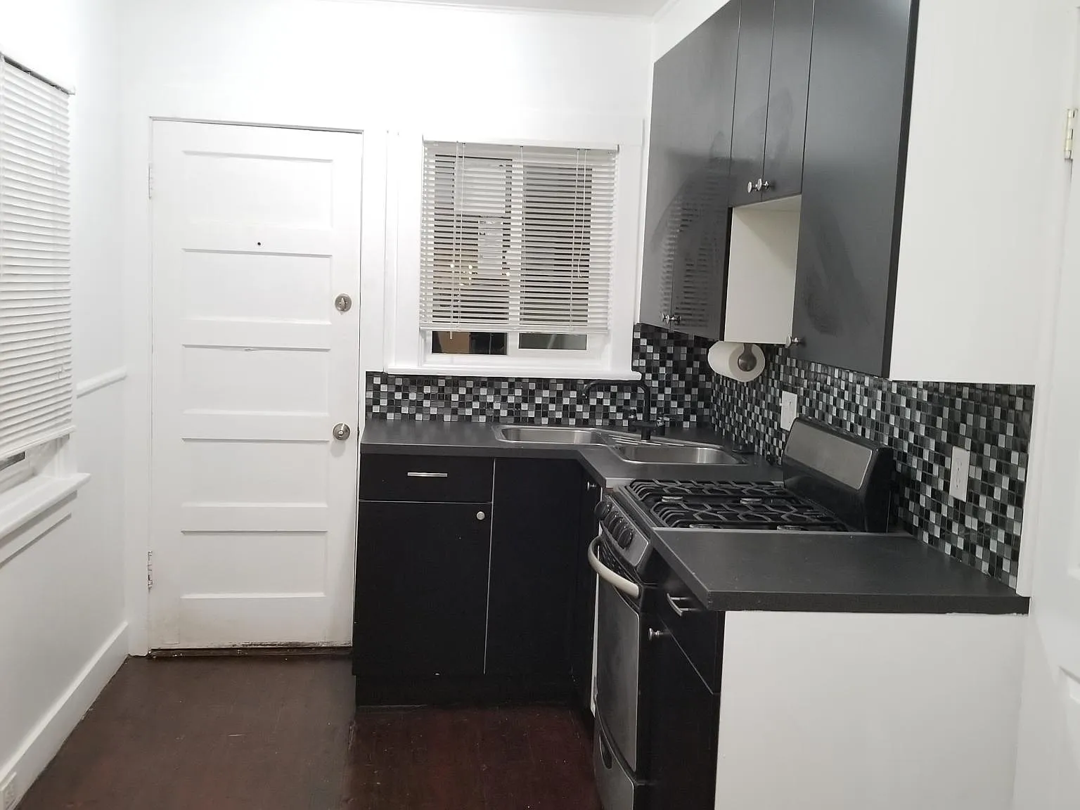 1 bed, 550 sqft, $2,150 — Photo 2