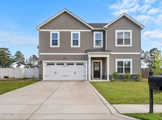 513 Weston Woods St, Raeford, NC 28376