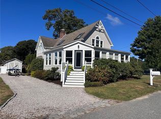 41 8th Ave, Warwick, RI 02886