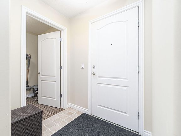 3rd image of 9995 93rd Ave #211