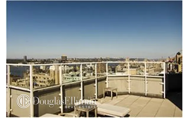 Rented by Douglas Elliman | media 5