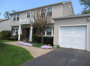 762 Aspen Dr, Buffalo Grove, IL 60089