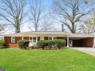 33 Skyline Dr SE, Cartersville, GA 30120