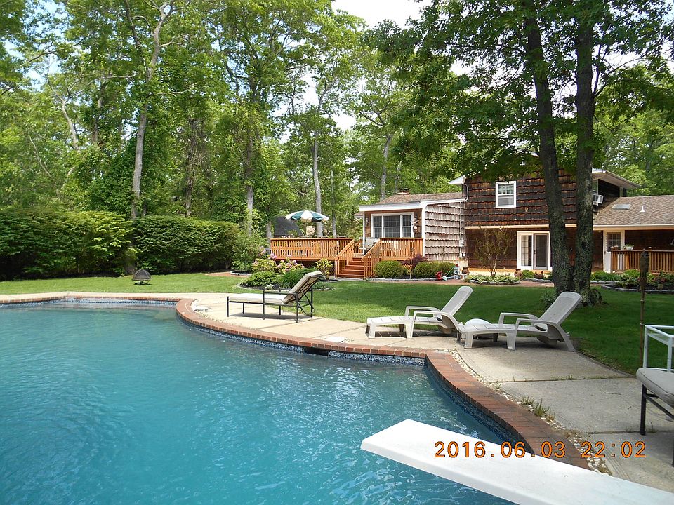 1st image of 57 Eisenhower Dr
