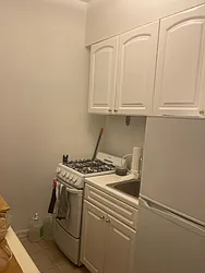 Rented by K & O Realty Associates Inc.