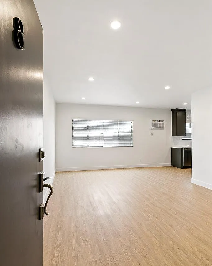 1 bed, 700 sqft, $2,795 — Photo 1