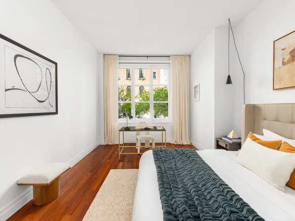 45 Park Avenue image 10 of 16