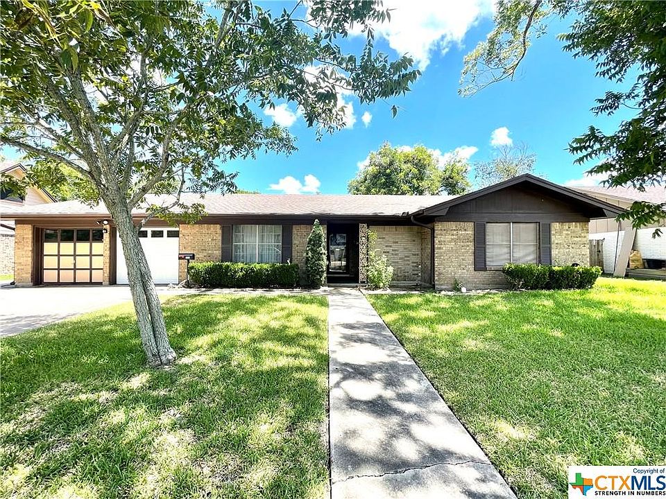 1st image of 202 Tanglewood Dr